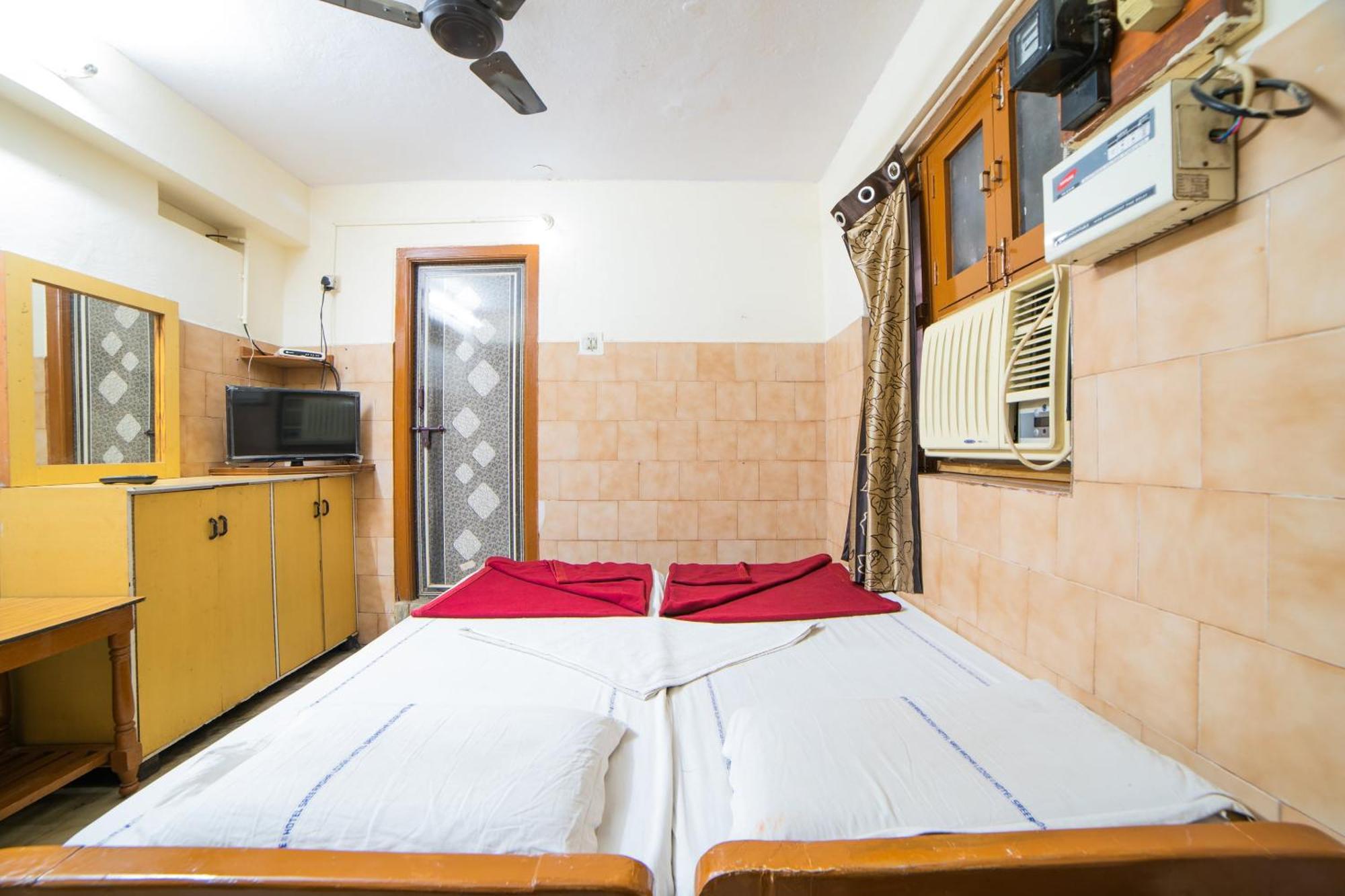 Hotel O Sree Radha Lodge Near Snow World Secundurabad 外观 照片