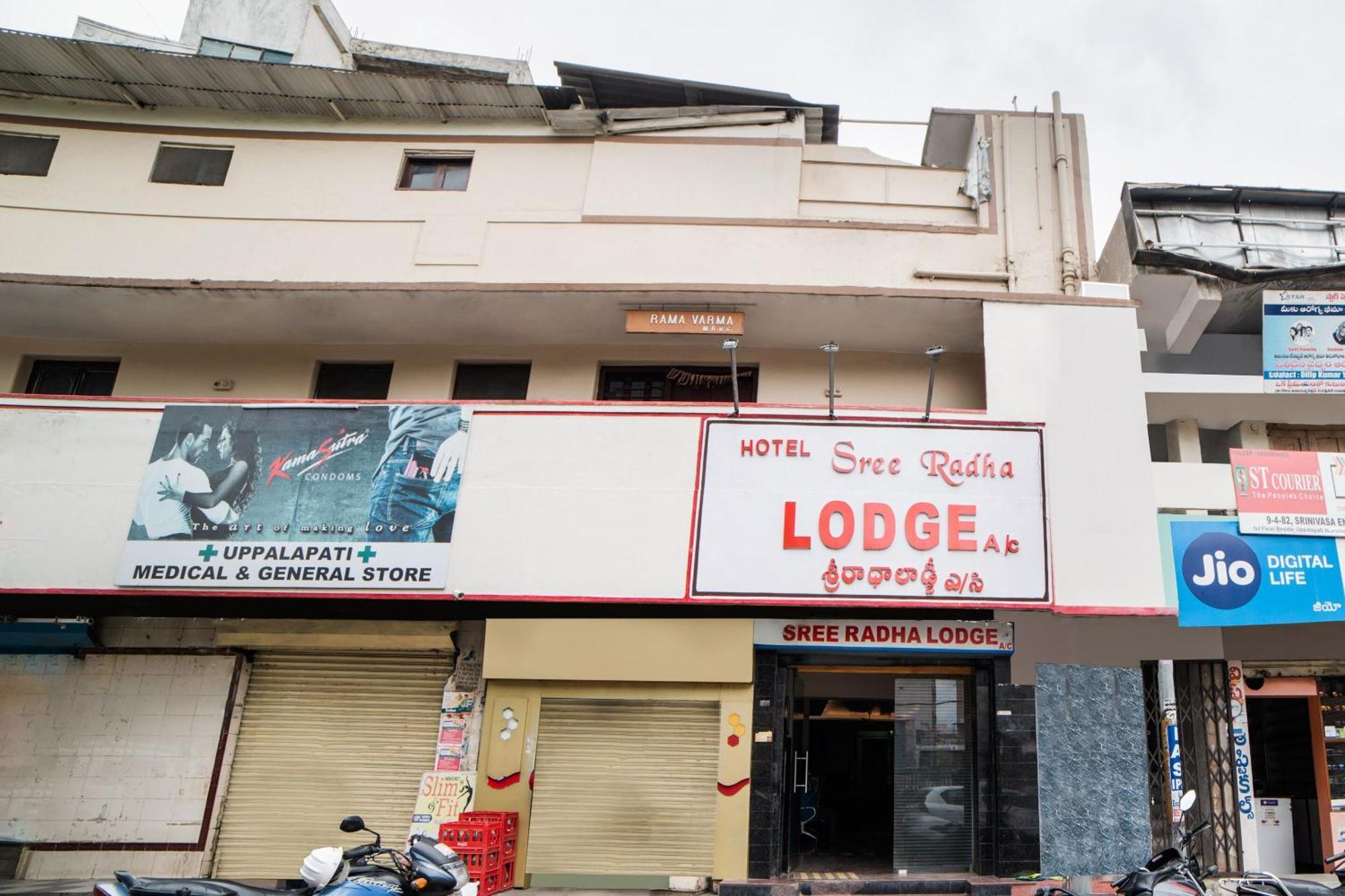 Hotel O Sree Radha Lodge Near Snow World Secundurabad 外观 照片