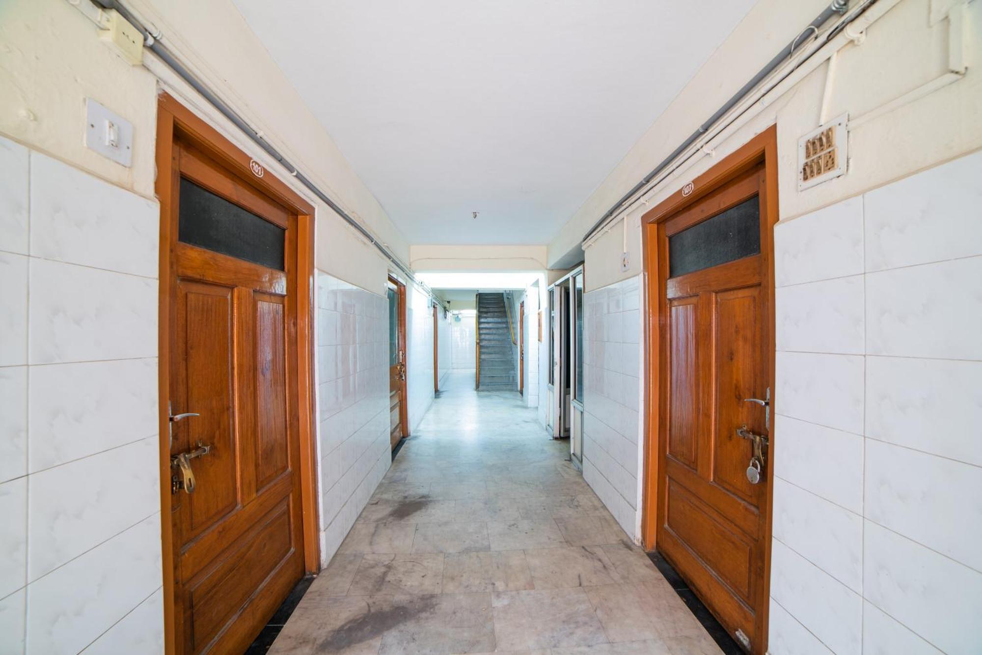 Hotel O Sree Radha Lodge Near Snow World Secundurabad 外观 照片