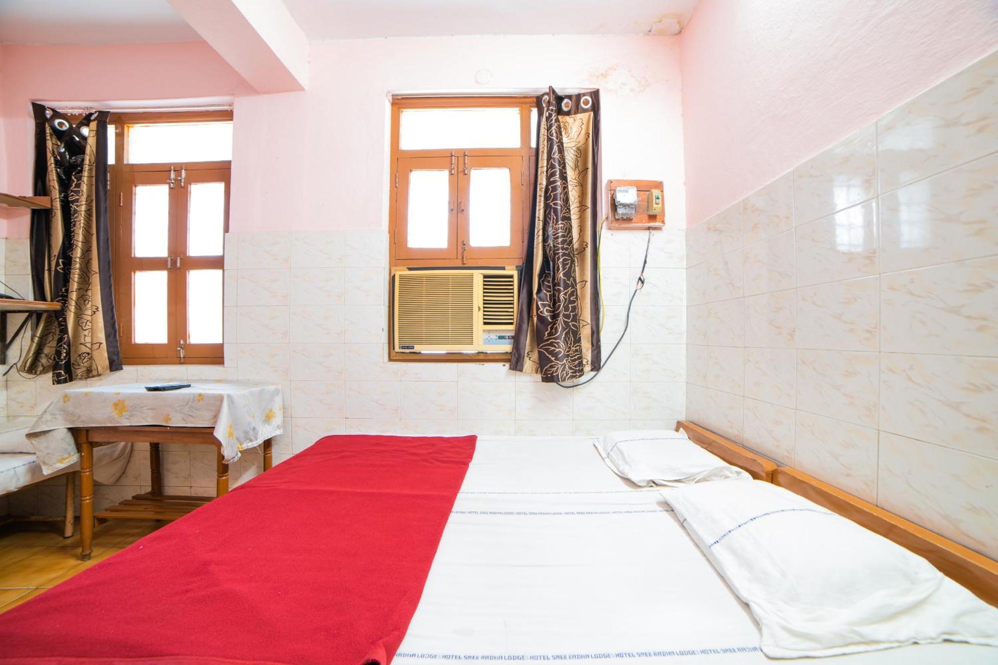 Hotel O Sree Radha Lodge Near Snow World Secundurabad 外观 照片